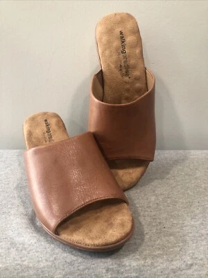 Sandalia con cuña de corcho de cuero marrón tostado con cunas para caminar talla 8WW cómoda NUEVA Foto 1 de 4