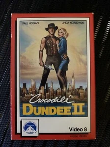 Crocodile Dundee II (2) 8mm Video 8 Tape - Used - Untested - Rare - Imagen 1 de 5