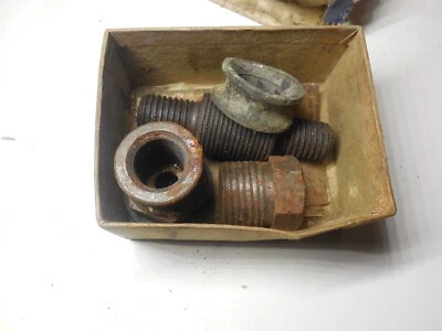 1939-1948 Chevy King Pin Upper Outer Pivot Pin Kit FA-034 - Image 1 of 3