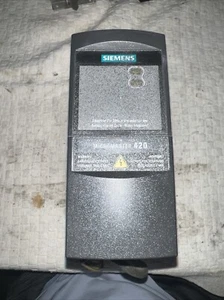 New Siemens 6SE6420-2UD15-5AA1 6SE6 420-2UD15-5AA1 MICROMASTER 420 0.55 kW - Picture 1 of 4