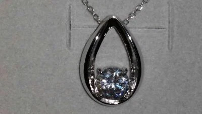 Collar ZALES Jewelers Plata de Ley Zafiro Blanco "GOTA DE LÁGRIMA" (18 Pulgadas) Foto 1 de 4