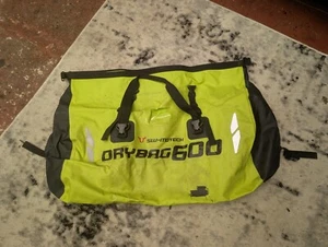 Bolsa de cola SW Motech Drybag 600 60 litros impermeable amarilla #W - Imagen 1 de 11