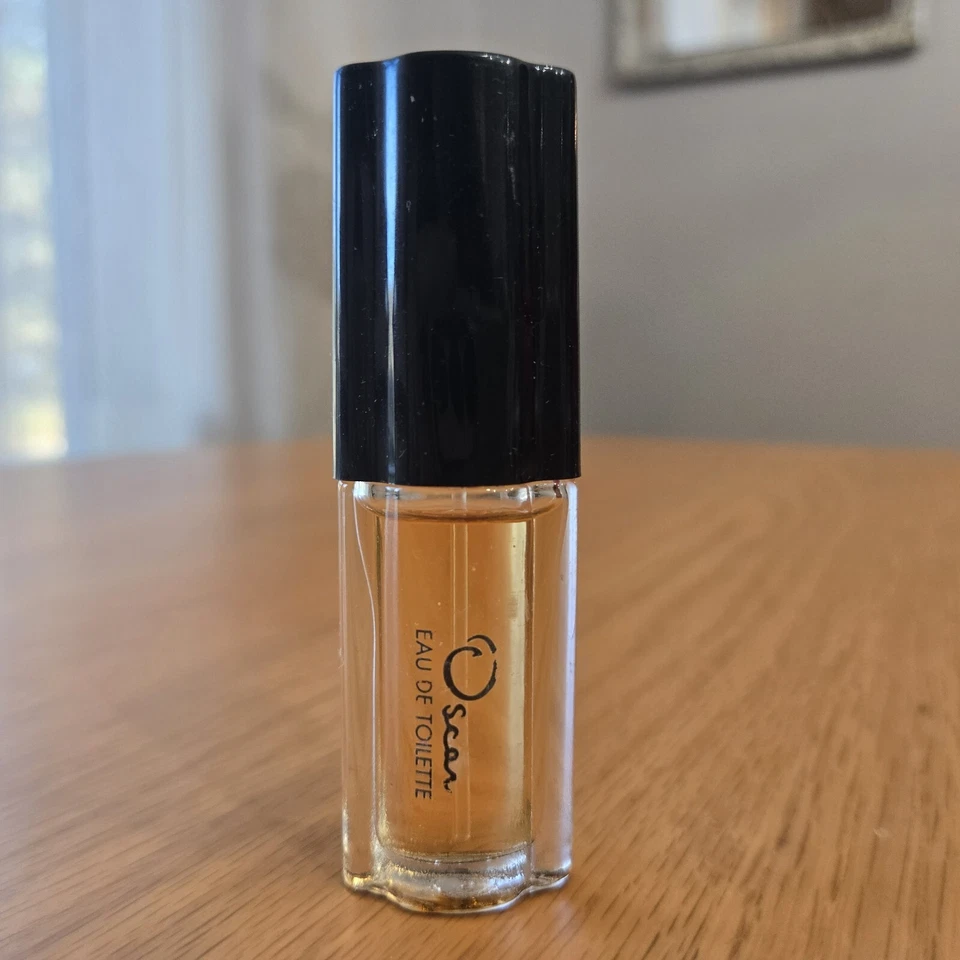 Perfume OSCAR De La Renta (0,13 Fl. Oz.). Francia. Coleccionable. NUEVO. Foto 1 de 1