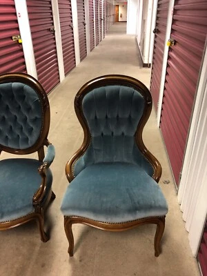 Sillones antiguos estilo Queen Anne con respaldo alto Foto 1 de 3