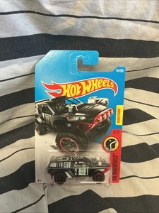 2016 Hot Wheels Dune Crusher Treasure Hunt schwarz kartoniert - Bild 1 von 3