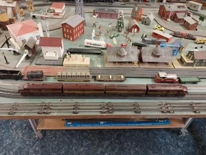 Ho lot Diesel Locomotive #5772 FA-1 P.R.R. See Video - Picture 1 of 10