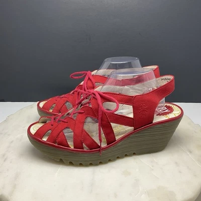 Sandalias Fly London Yapi para mujer talla 11-11,5 EU 42W tacón de cuña cómodas tiras rojas Foto 1 de 4