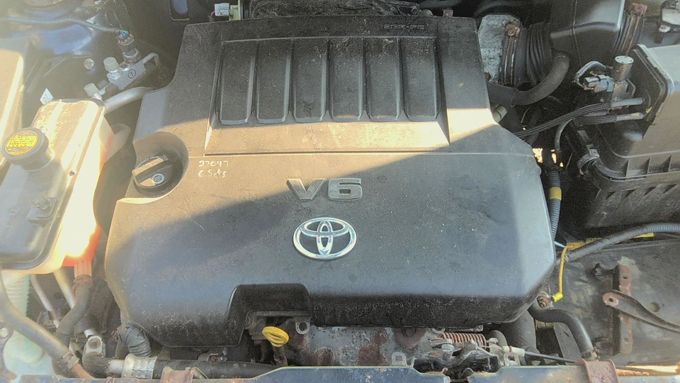07 TOYOTA RAV-4 Engine Cover - Image 1 of 1