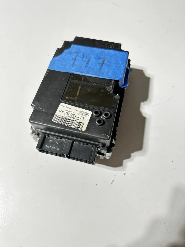 2007 Lincoln Town Car LCM Lighting Control Module 7W1T13C788AA - Image 1 of 4