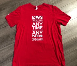 2018 Nintendo Switch Employee Exclusive T-Shirt Rot L Play Together Any Time - Bild 1 von 14