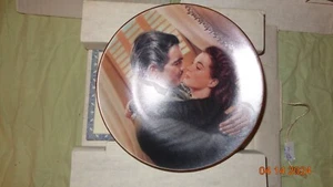 Gone With The Wind "Marry Me Scarlett!" Collector's Plate--With original box - Bild 1 von 1