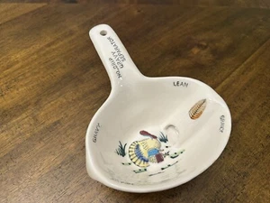 Vtg Ceramic Lean, Heavy & No-Drip Gravy Separator Gravy Boat w Turkey Designs - Picture 1 of 3