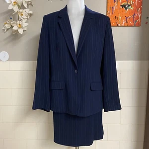 Laura Scott 2 Piece Skirt Suit Stripes 1 Button Blazer Size 10P UK 12 NWT - Picture 1 of 8