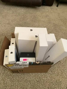 Apple Iphone, Iwatch and Ipad boxes LOT - Zdjęcie 1 z 1