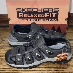 Skechers Sandalen Tresmen Outseen Herren Relaxed Fit Luxe Foam Gr. 13 Neu ohne Karton - Bild 1 von 7