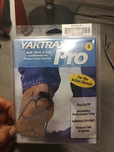 Yaktrax Pro Walking Cleats Size Small New - Picture 1 of 4