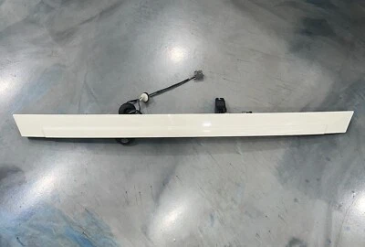 Manija de puerta borde blanco con cámara y conector para VW Routan 2011-2014 Foto 1 de 4