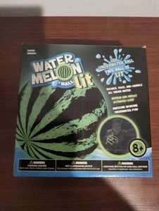 Watermelon Ball LIT Das ultimative Schwimmbadspiel - Grüne Wassermelone - Bild 1 von 4