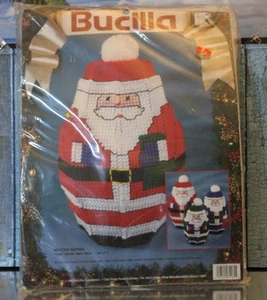 Vintage 1993 Bucilla Nesting Santas Plastic Canvas Table Decor Set Of 3 #61165 - Picture 1 of 3