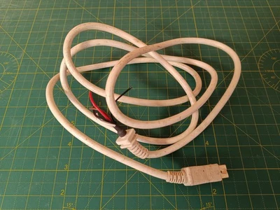 Cavo Connettore Alimentatore 5 PIN Quadrato DIN Maschio Amiga 500 600 1200 Commodore 128 - Immagine 1 di 3