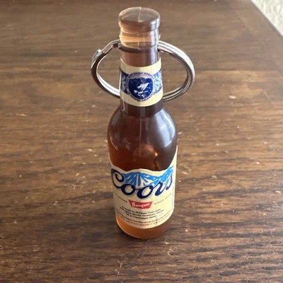 VINTAGE COORS ORIGINAL BANQUET BEER BOTTLE SHAPED BOTTLE OPENER KEY CHAIN - Image 1 of 3