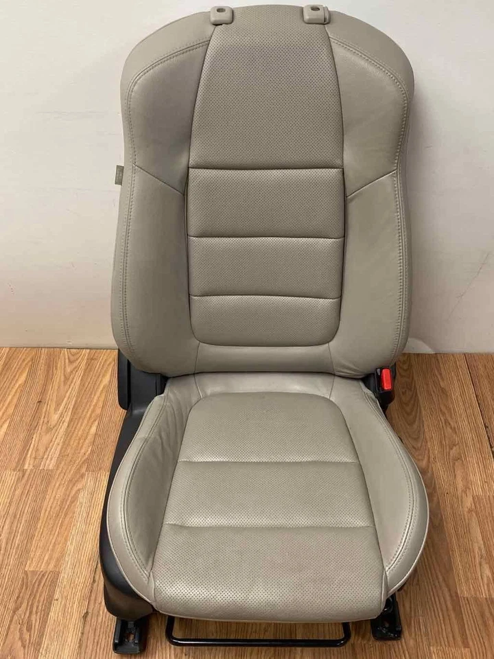 Front RH Passenger Manual Seat Beige Leather Fits 2013 - 2019 MAZDA CX5 - Image 1 of 4