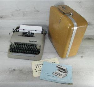 Vintage L.C. Smith Corona Clipper manual Typewriter 5C series With Key & Manuals - Picture 1 of 24