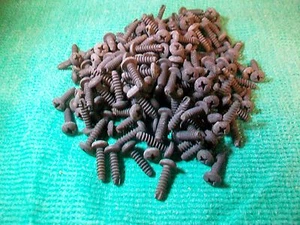 8 x 5/8" PHILLIPS PAN HEAD SCREWS BLACK OXIDE ( 400 ) PIECES - Picture 1 of 1