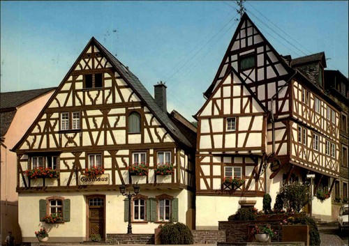 Bild 1 von 2