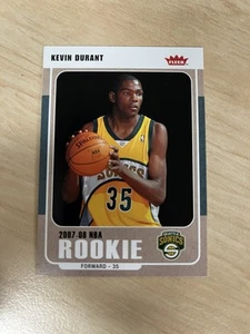2007-08 NBA Fleer- Rookie- Kevin Durant #212- Seattle SuperSonics - Picture 1 of 1