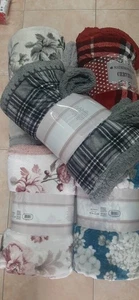 Doppelbett Plaid Koralle mit weichem warmem Fell gemustert - Bild 1 von 7