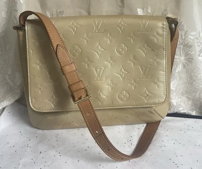 Auth LOUIS VUITTON Thompson Street Beige (Yellow) Vernis Shoulder Bag - Image 1 of 4