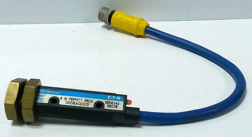 Eaton 13108AQD03 Comet Perfect Prox Series A2 Photoelectric Proximity Sensor - Image 1 of 4