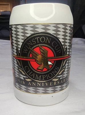 Taza vintage 1996 Winston Cup Champions 25 aniversario NASCAR Stein Earnhardt + Foto 1 de 4