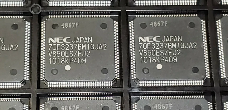 1 PC NEC UPD70F3237BM1GJ(A2)-V50-UE-A MCU 32-Bit 20MHz 256KB FLASH 144-FLQFP - Image 1 of 4