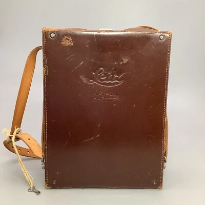 Estuche de sistema de cuero duro E. Leitz N.Y. para cámaras Leica con montaje en tornillo Foto 1 de 4