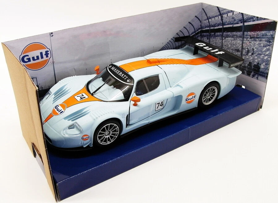 Motormax 1/24 Scale Model Car 79643 - Maserati MC 12 Corsa - Gulf - Image 1 of 4