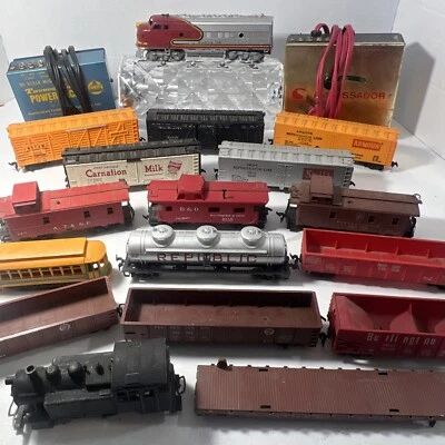 1950’s HO Scale Box Car, Caboose, Gondola, Locomotive Train & Transformer LOT - Image 1 of 4