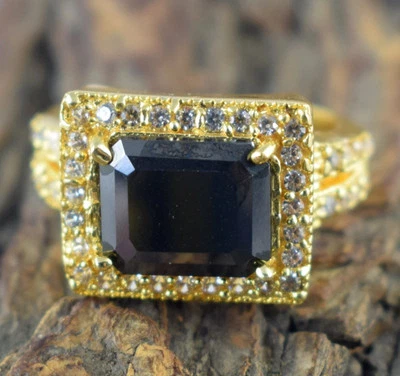 Anillo de regalo de buena suerte de diamantes creados en laboratorio enchapado en oro amarillo de 14 k de 2,50 quilates Foto 1 de 4