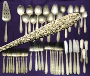 47 Pc 1935 NARCISSUS Silverplated FORKS SPOONS & KNIVES National Silver Co - Picture 1 of 12