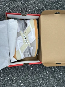 Nike Dunk Low SE 'Light Bone / Sail / Gum' Tan Grey White DV0831-001 Mens Shoes - Picture 1 of 6