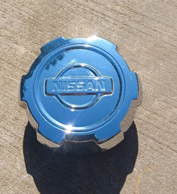 Tapa central Nissan Pathfinder, cromo, 1999-2000 número de pieza 40342 2W320 02 Foto 1 de 3