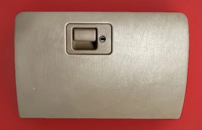 Отсек перчаточного ящика 2001-2007 Ford Escape - Изображение 1 из 4