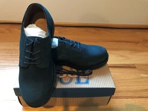 NIB SCHOOL ISSUE "SEMESTER" NAVY SUEDE BUCKS UNISEX - SIZE: 6M, EURO 38 - Picture 1 of 6