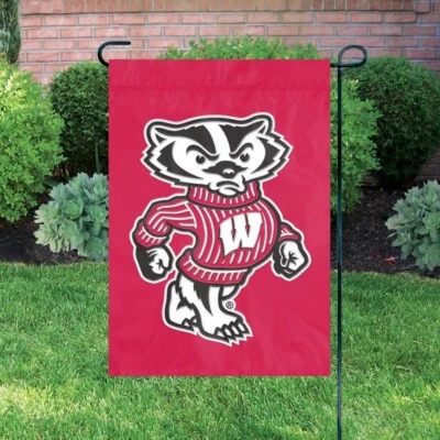Bandera de jardín Wisconsin Badgers 12"x18" - bandera de la NCAA Foto 1 de 3
