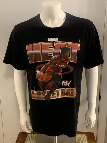 NBA MIAMI HEAT GRAPHIC T-SHIRT JIMMY BUTLER LOGO MENS SIZE XL PRE-OWNED VG Cover