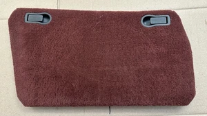 97-99 CORVETTE C5 PISO FUSIBLE ALFOMBRA COMPARTIMENTO CUBIERTA RH FIRETHORNE ROJO 10290670 - Imagen 1 de 7