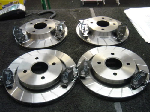 TVR CHIMAERA GRIFFITH BRAKE DISC GROOVED FRONT REAR BRAKE DISCS &PADS - Image 1 of 1