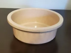 Greenbrier International, Inc. 8" x 3" Hard Plastic Tan Speckled Pet Bowl (NEW) - Picture 1 of 5