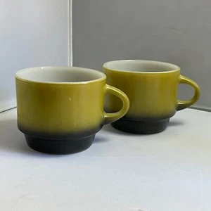 Coppia tazzine da caffè vintage Anchor Hocking Fire King Ware verde avocado nero - Foto 1 di 6